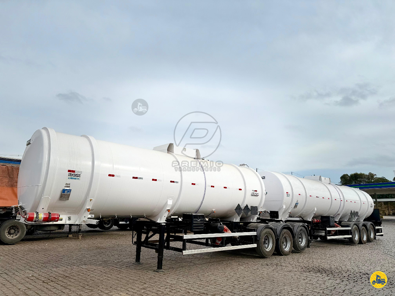 CARRETA BITREM 9 EIXOS TANQUE AÇO Premio Transportes CONTENDA PARANÁ PR